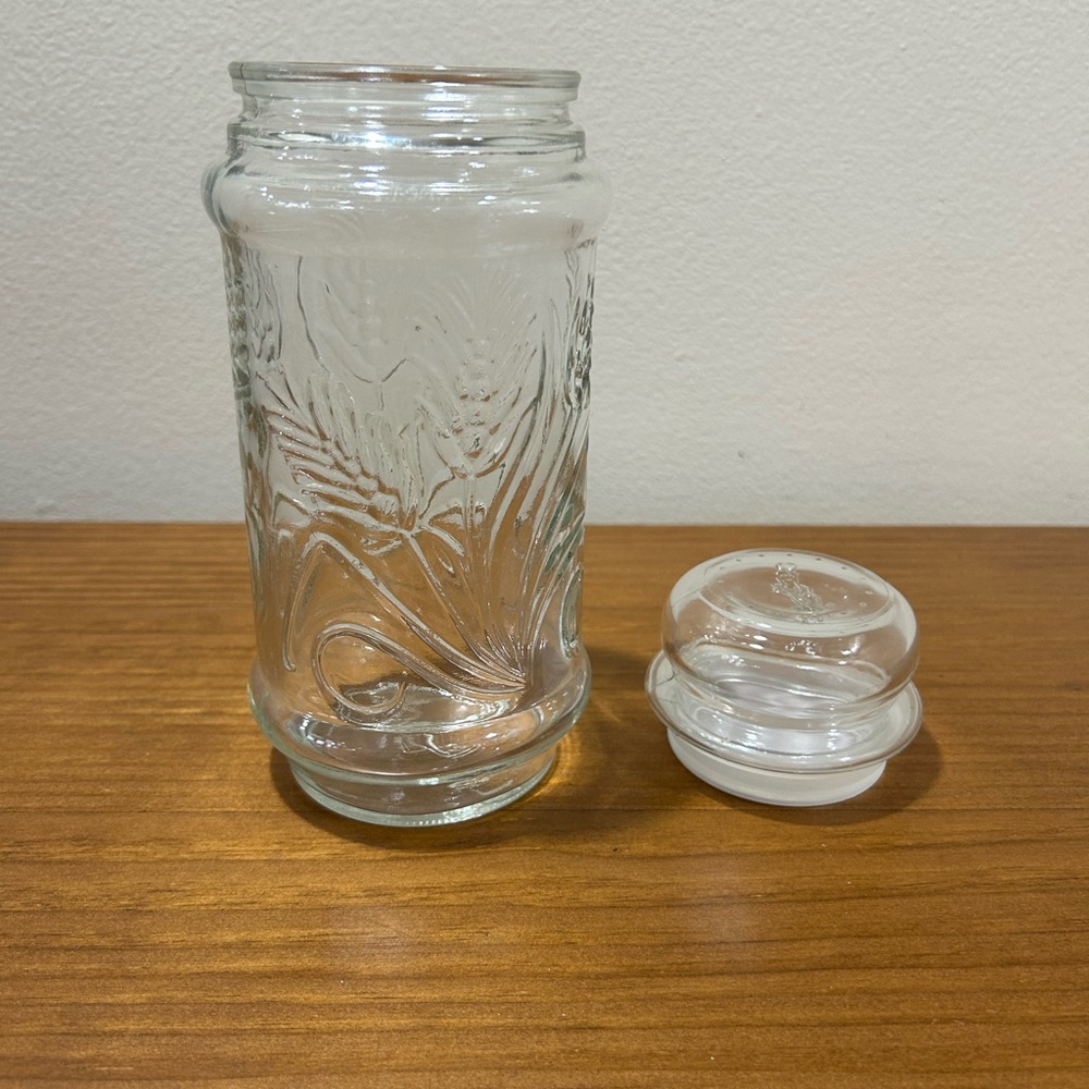 Vintage 1982 Planters Peanut Mr. Peanuts Glass Jar With Lid For The Peanut Lover